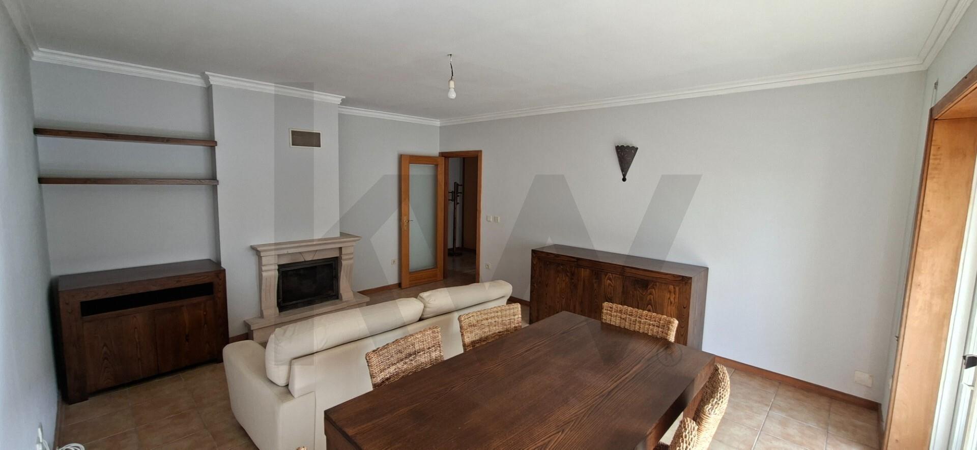 T2 com Varandas, Box e Excelente Exposição Solar | A 15 min do Porto – Ermesinde