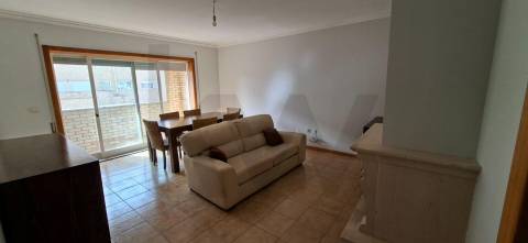 T2 com Varandas, Box e Excelente Exposição Solar | A 15 min do Porto – Ermesinde