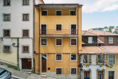 Apartamento T3 no Centro Histórico com vista rio