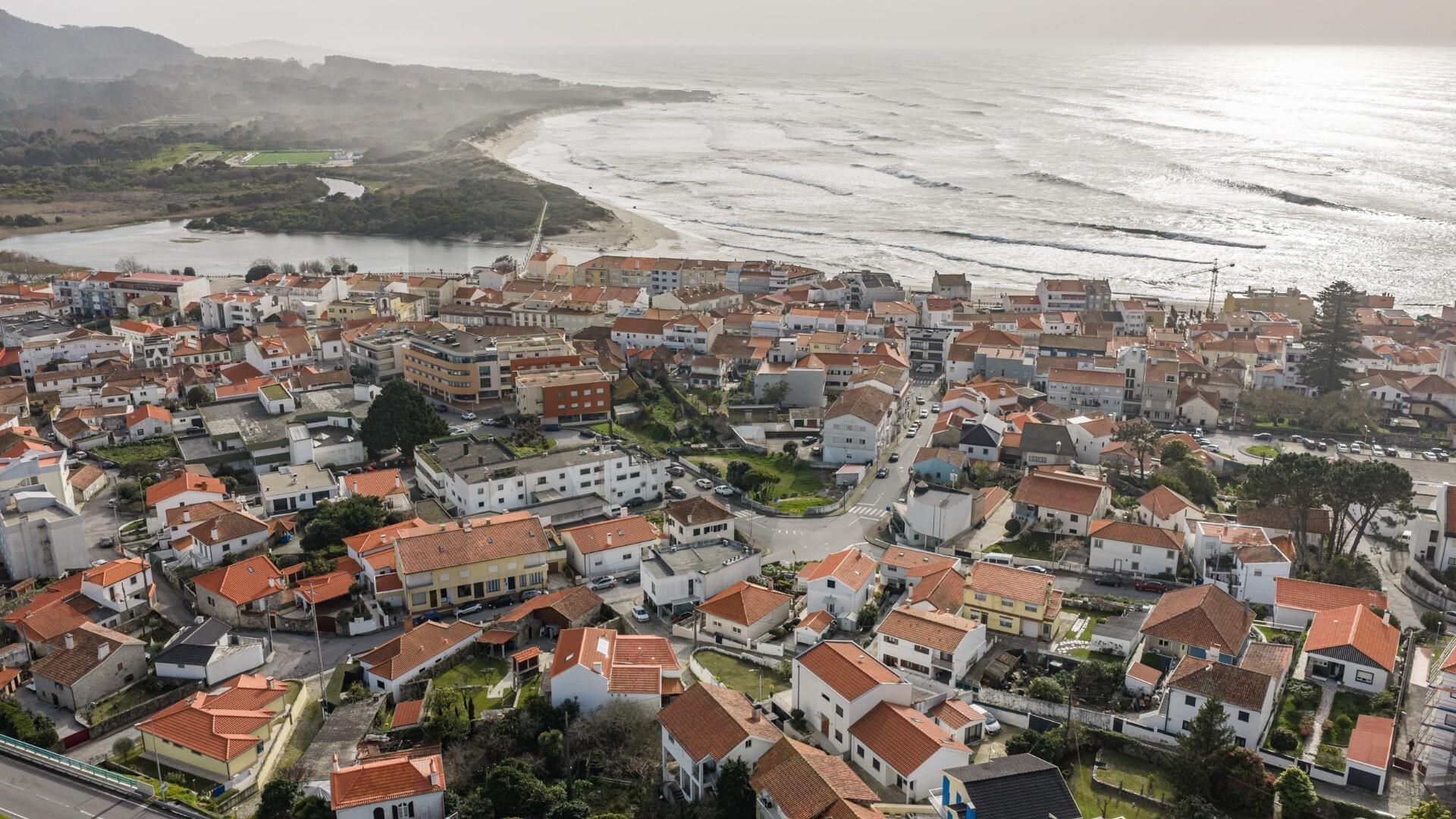 Terreno para construção no centro de Vila Praia de Âncora