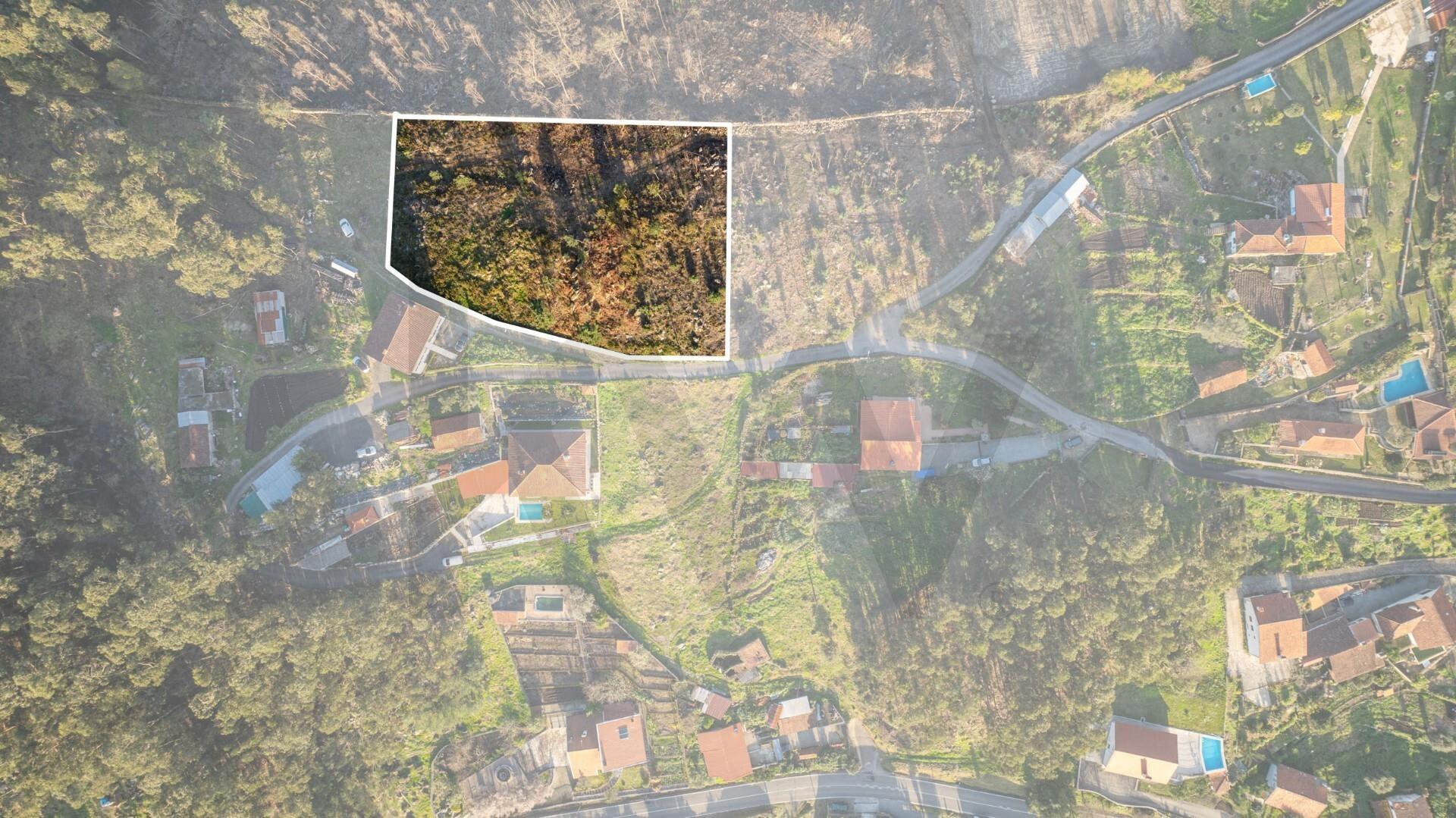 Terreno com 2.815 m² e PIP aprovado para construção de moradia na Facha, Ponte de Lima
