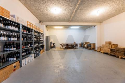 Loja para Venda em Braga - Maximinos com parqueamento e arrecadação