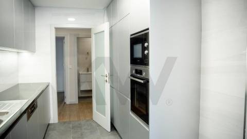 Apartamentos novos T3 e T4 na Avenida da Boavista, com Garagem e Varanda
