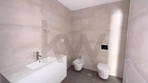 Apartamentos novos T3 e T4 na Avenida da Boavista, com Garagem e Varanda