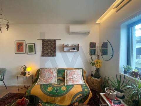 Apartamento T1 para arrendamento na Rua Egas Moniz, Porto