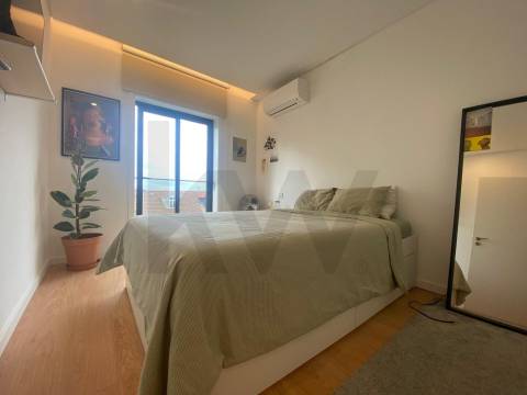 Apartamento T1 para arrendamento na Rua Egas Moniz, Porto