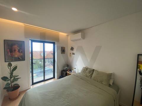 Apartamento T1 para arrendamento na Rua Egas Moniz, Porto