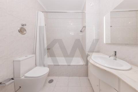 APARTAMENTO T3 PARA ARRENDAMENTO - À CIRCUNVALAÇÃO