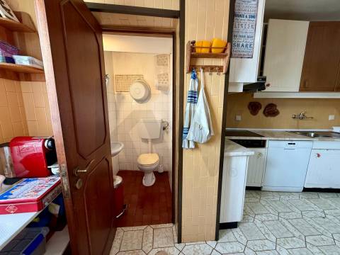 Oportunidade Única no Bonfim: Moradia com Duas Frações e Logradouro