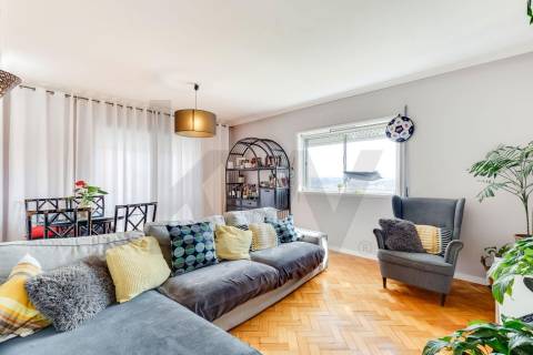 Apartamento T3 à venda em Oliveira do Douro – Excelente oportunidade!