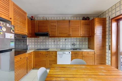 Apartamento T3 à venda em Oliveira do Douro – Excelente oportunidade!