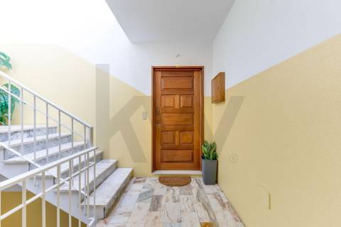 Apartamento T3 à venda em Oliveira do Douro – Excelente oportunidade!