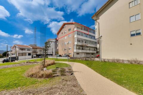 Apartamento T3 à venda em Oliveira do Douro – Excelente oportunidade!