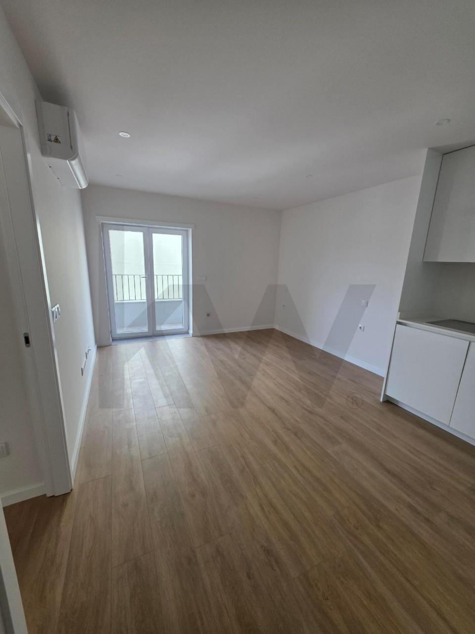 T1 NOVO PARA ARRENDAMENTO - RUA 9 ABRIL , PARANHOS, PORTO