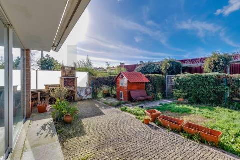 Exclusiva Moradia T5 em Castêlo da Maia – Condomínio Privado