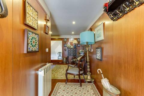 Exclusiva Moradia T5 em Castêlo da Maia – Condomínio Privado