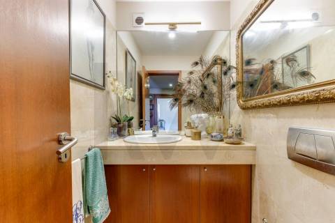 Exclusiva Moradia T5 em Castêlo da Maia – Condomínio Privado