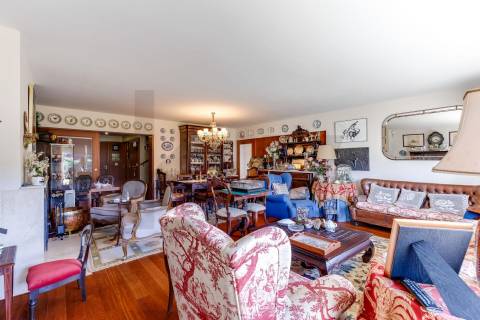 Exclusiva Moradia T5 em Castêlo da Maia – Condomínio Privado