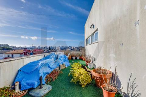 Exclusiva Moradia T5 em Castêlo da Maia – Condomínio Privado