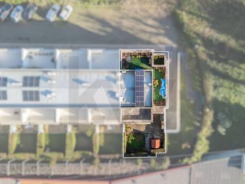 Exclusiva Moradia T5 em Castêlo da Maia – Condomínio Privado