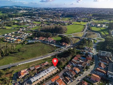 Exclusiva Moradia T5 em Castêlo da Maia – Condomínio Privado