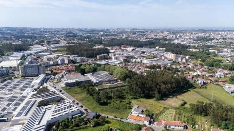 Terreno Industrial para Construção de Armazéns