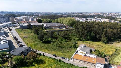 Terreno Industrial para Construção de Armazéns