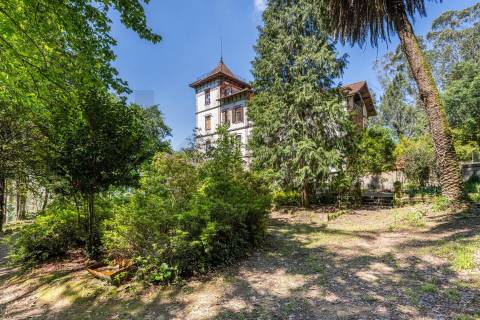 Quinta com Palacete e terreno de 50 ha em Seixoso - Felgueiras