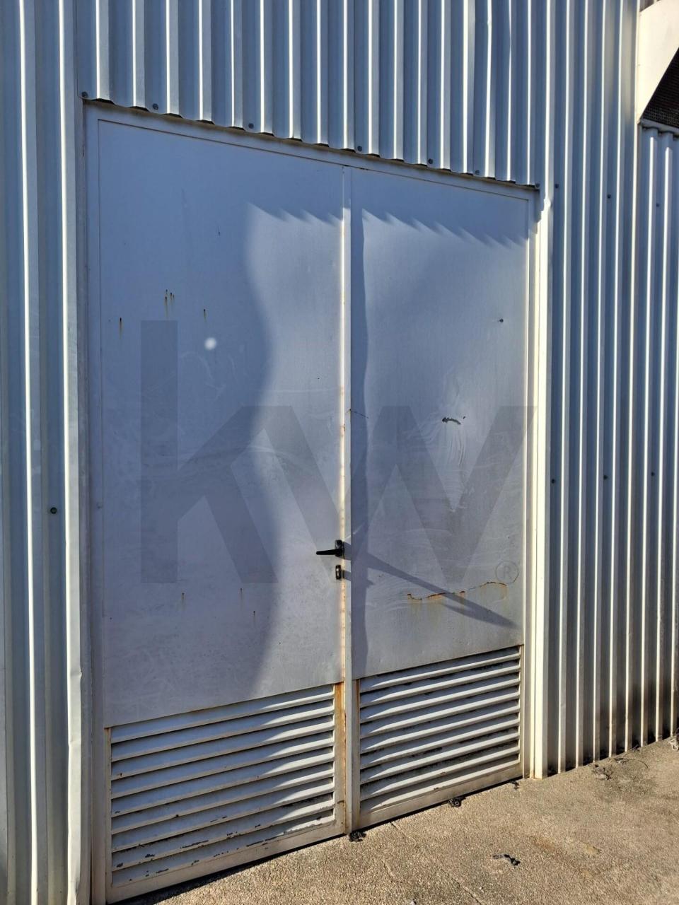 Armazém Versátil com Infraestrutura Completa e Elevada Eficiência Energética - Vila do Conde