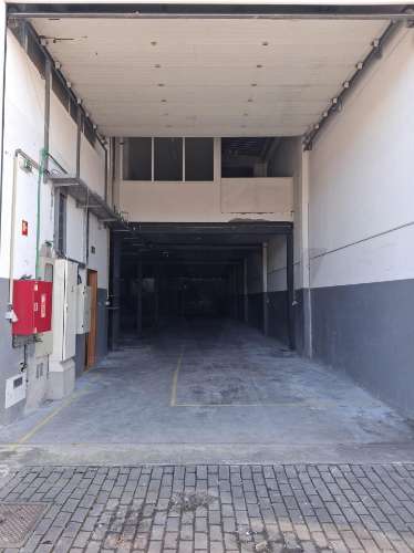 Armazém Versátil com Infraestrutura Completa e Elevada Eficiência Energética - Vila do Conde