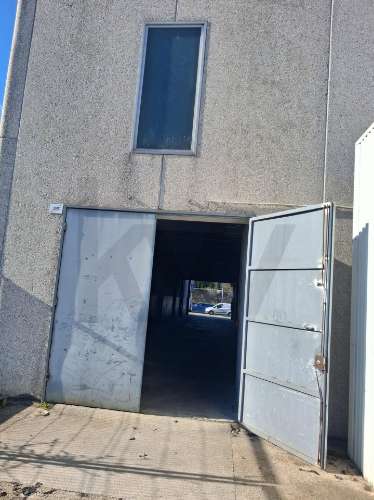 Armazém Versátil com Infraestrutura Completa e Elevada Eficiência Energética - Vila do Conde