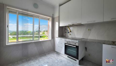 Moderno Apartamento T2 em Paço de Sousa, Penafiel