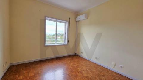 Moderno Apartamento T2 em Paço de Sousa, Penafiel