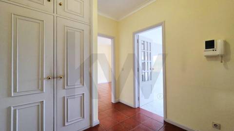 Moderno Apartamento T2 em Paço de Sousa, Penafiel