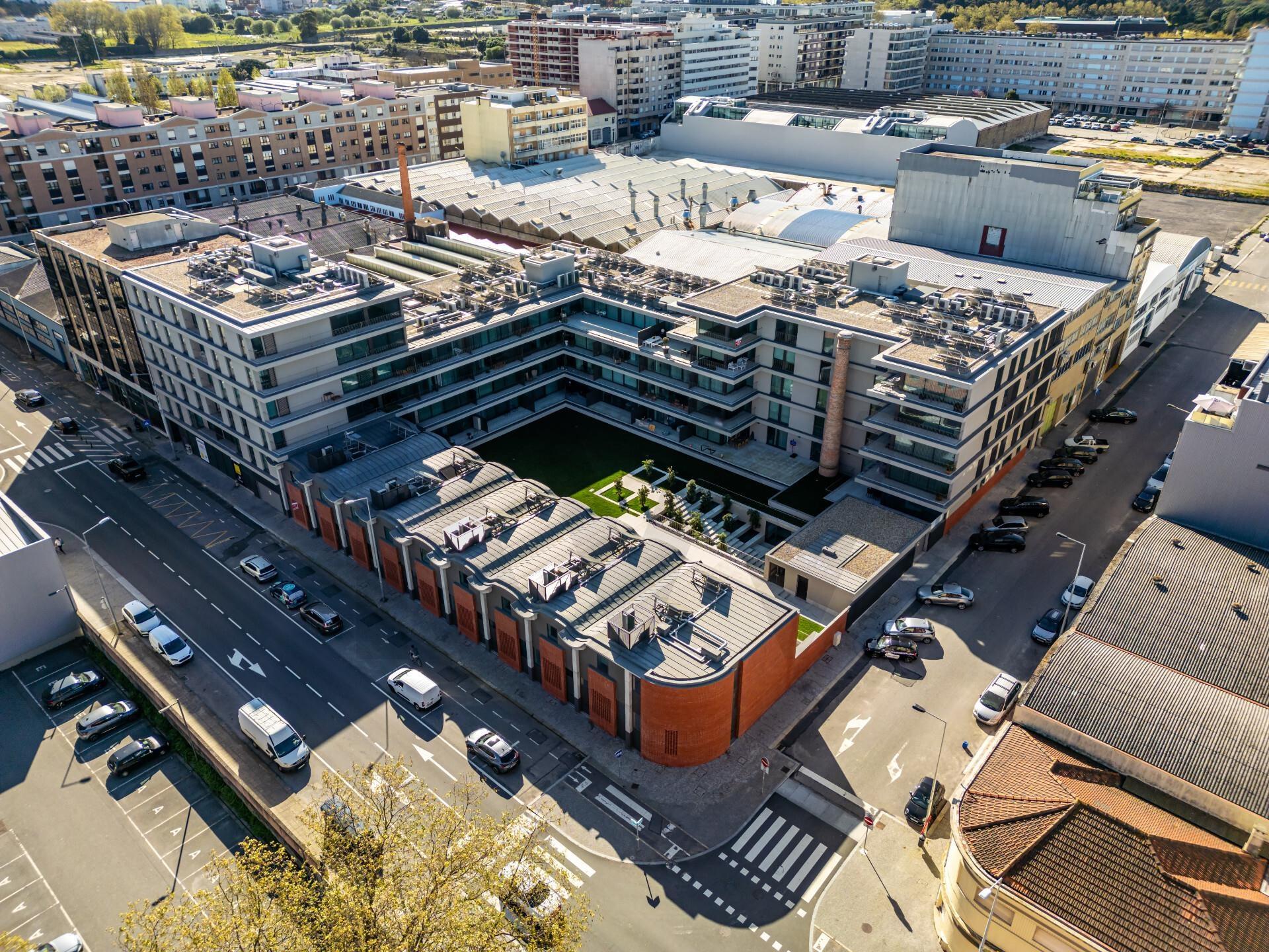 Moradia em Matosinhos Sul - T3 de luxo como novo em condomínio fechado.