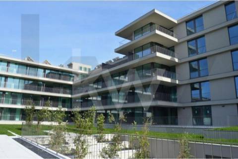 Moradia em Matosinhos Sul - T3 de luxo como novo em condomínio fechado.