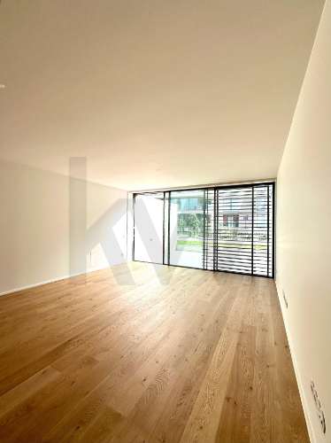 Moradia em Matosinhos Sul - T3 de luxo como novo em condomínio fechado.