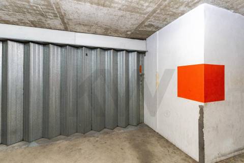 T2 COM GARAGEM BOX, EM SENHORA DA HORA, JUNTO AO METRO