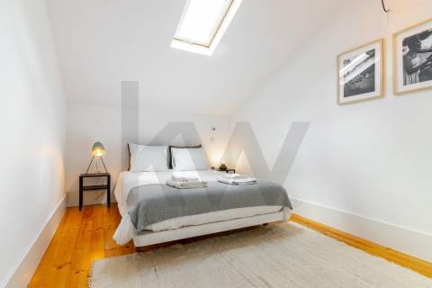 Apartamento T0+2 para habitação, com licença e exploração como Alojamento Local 