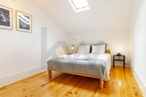 Apartamento T0+2 para habitação, com licença e exploração como Alojamento Local 