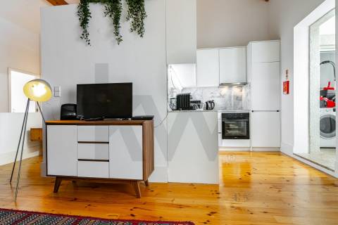 Apartamento T0+2 para habitação, com licença e exploração como Alojamento Local 