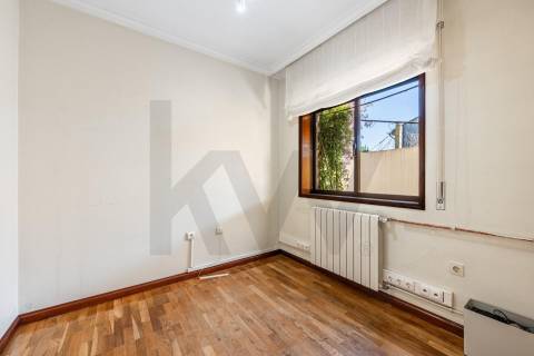 👉 Moradia T4 + 1 c/ garagem no centro de Gueifães🏡