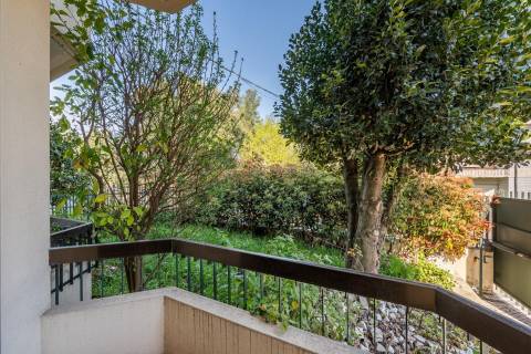 👉 Moradia T4 + 1 c/ garagem no centro de Gueifães🏡