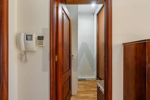 👉 Moradia T4 + 1 c/ garagem no centro de Gueifães🏡