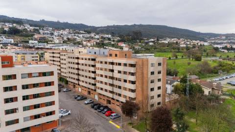 Apartamento T3, em Nogueiró Braga.