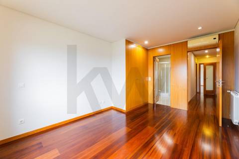 Apartamento T3, em Nogueiró Braga.