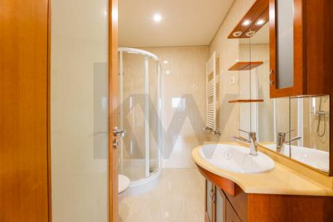 Apartamento T3, em Nogueiró Braga.