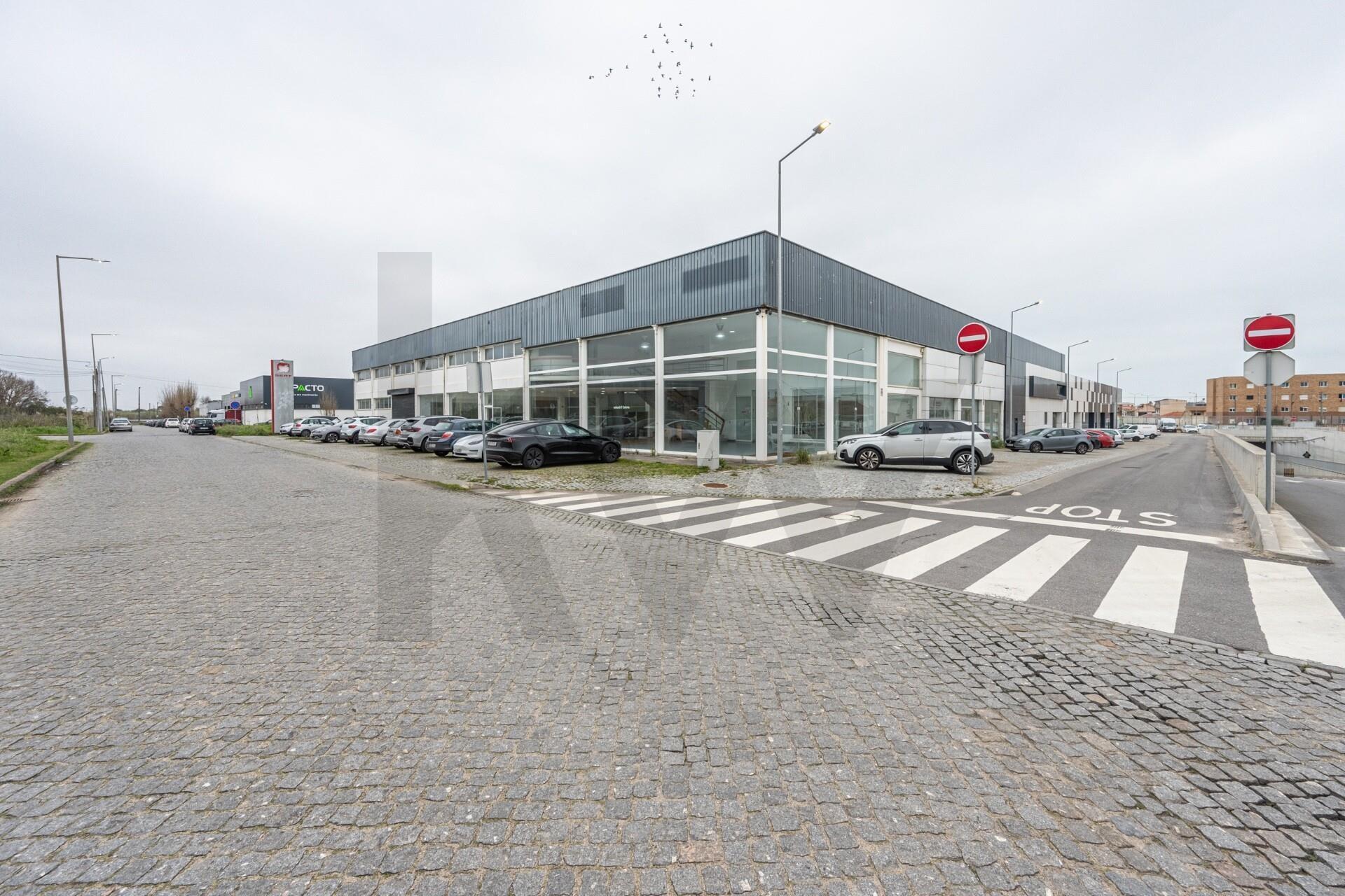 🚀 Edifício Comercial e Industrial com 1.584 m2 em Espinho (Silvalde) – Elevada versatilidade