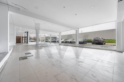 🚀 Edifício Comercial e Industrial com 1.584 m2 em Espinho (Silvalde) – Elevada versatilidade