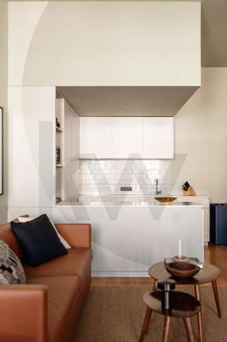 Apartamento T1+1 na Foz, Edifício Gireu - Design Contemporâneo e Luz no Coração da Foz